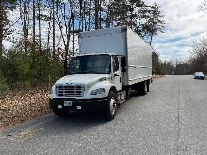 2018 Freightliner M2