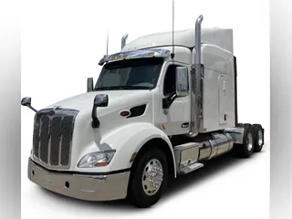 2022 Peterbilt 579