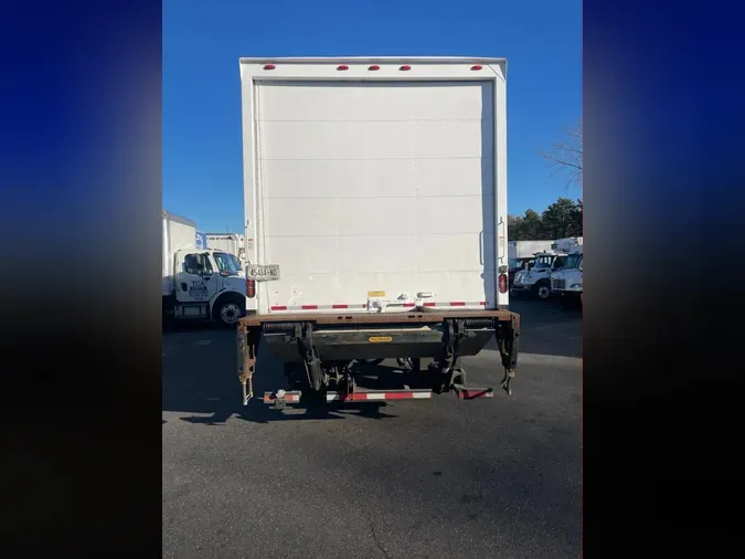 2018 FREIGHTLINER/MERCEDES M2 106