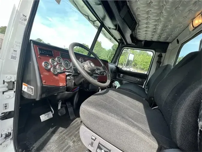 2017 WESTERN STAR 4900