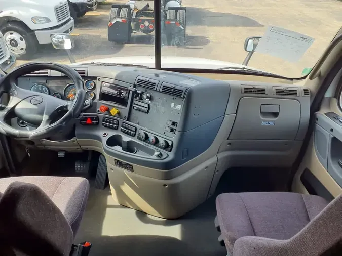 2020 FREIGHTLINER CASCADIA 125