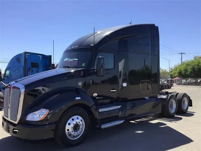 2022 KENWORTH T680