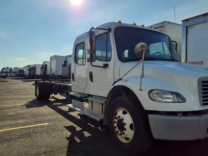 2014 FREIGHTLINER/MERCEDES M2 106