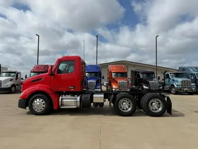 2023 Peterbilt 579b5a925fb0acca9aed20c4b7457b3d686