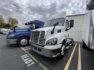 2016 FREIGHTLINER/MERCEDES CASCADIA 113