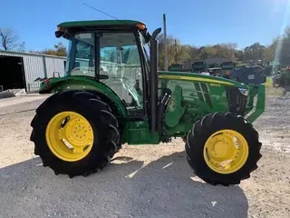 2019 John Deere 5100E