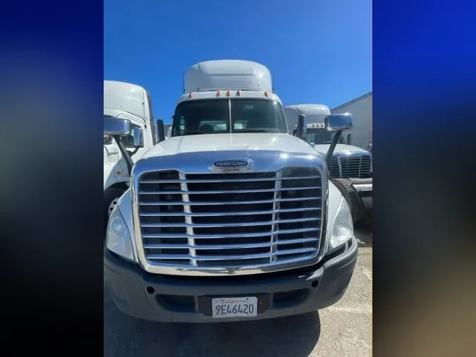 2014 FREIGHTLINER/MERCEDES CASCADIA 125