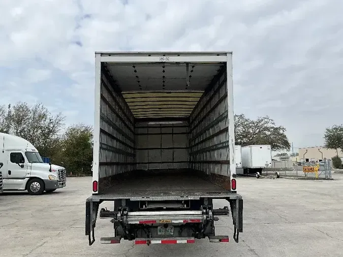 2019 Freightliner M2