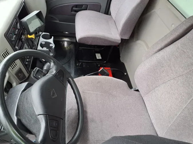 2019 NAVISTAR INTERNATIONAL 4300