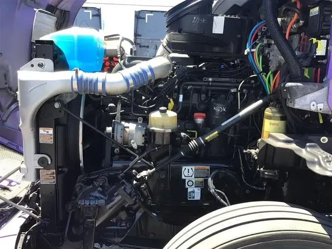 2022 KENWORTH T680b5b3358b64bf06212072b9882a308d4d