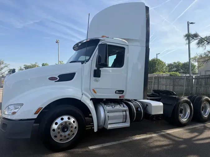 2021 Peterbilt 579b5b5ca0ae902c1da50d93741cd2533b4