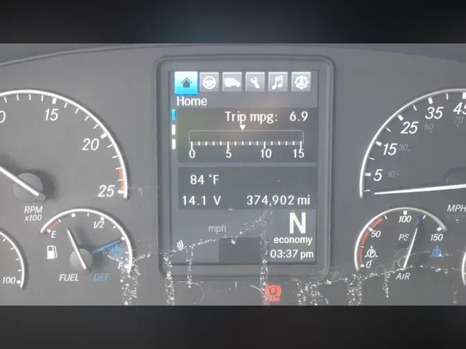 2021 Freightliner Cascadia 126