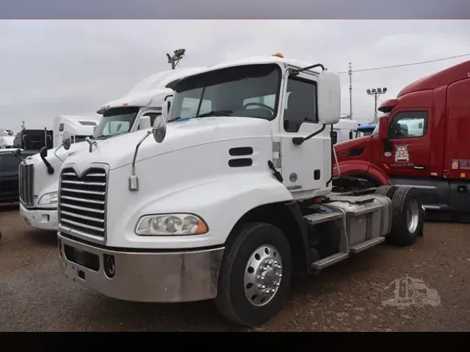 2017 MACK PINNACLE CXU612b5b5e7644b1bfe3ca6052e67377beda7