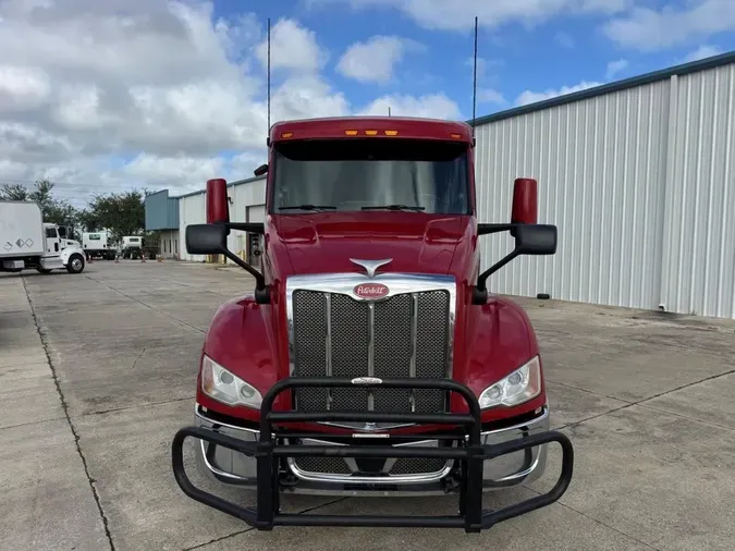 2022 Peterbilt 579