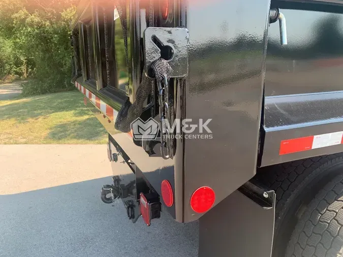 2024 MACK MD MD7