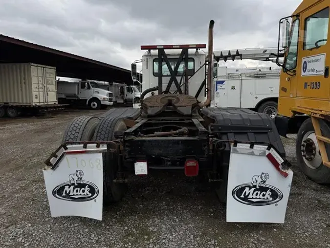 2015 MACK GRANITE GU713b5bbba1918dca70c935e405a69ce5eed