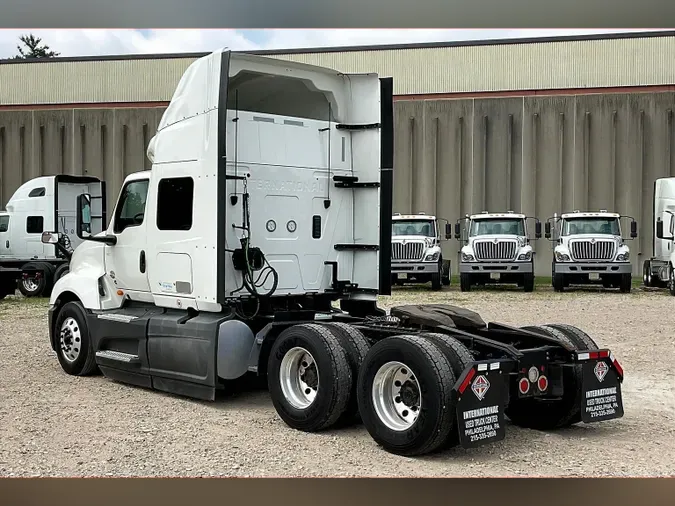 2022 INT LT625 6x4