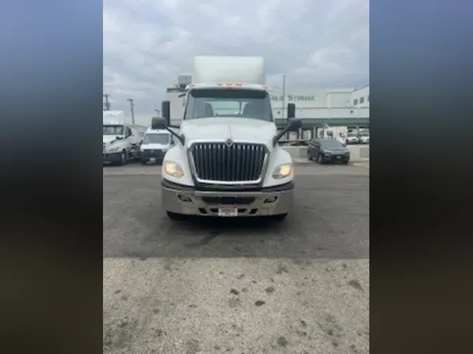 2019 NAVISTAR INTERNATIONAL LT625 DAYCAB T/A