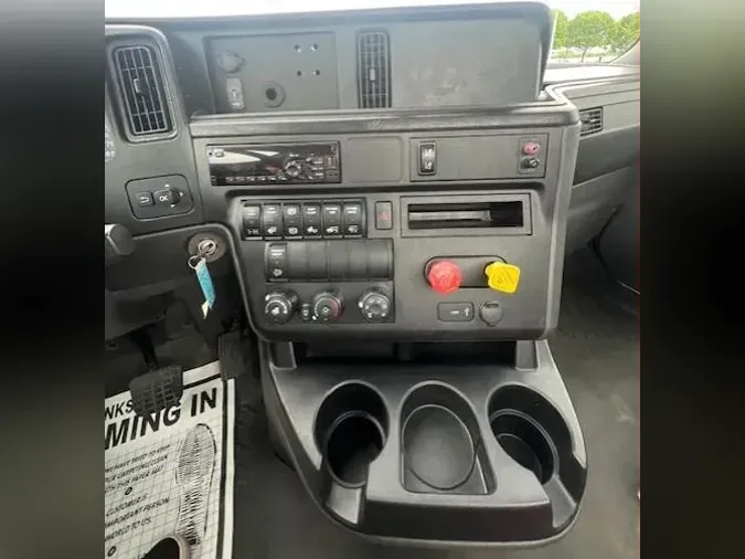 2020 International LT625