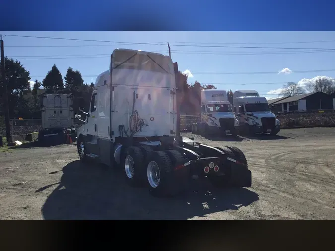 2020 Freightliner Cascadia