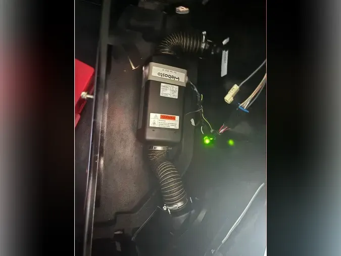 2019 VOLVO VNL64T740