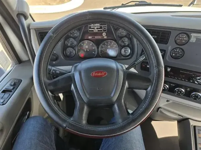 2018 Peterbilt 579b5c2e1f8e47c1d9815512d4cdd614925