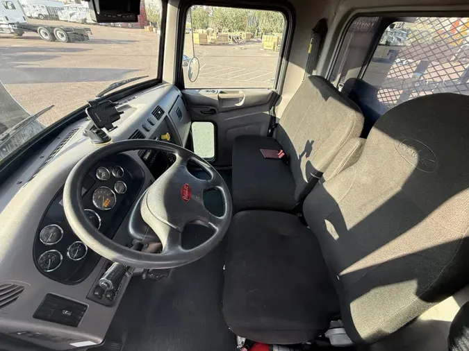 2020 Peterbilt 337b5c41794f36ba1e7b51fbe19ad502fff