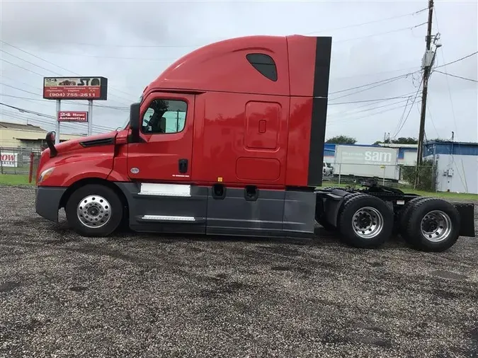 2020 FREIGHTLINER CASCADIA