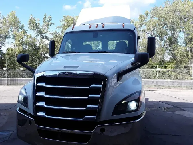 2019 FREIGHTLINER NEW CASCADIA PX12664