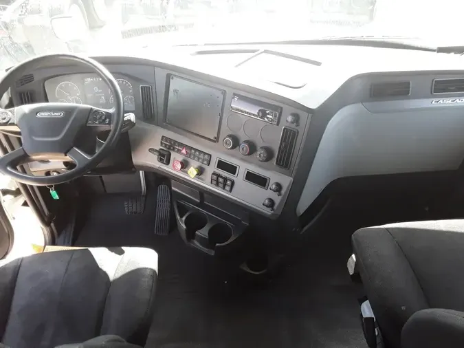 2020 FREIGHTLINER NEW CASCADIA PX12664