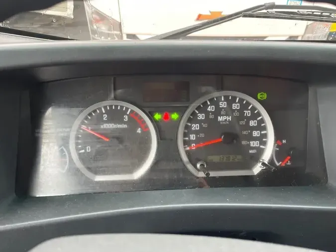 2019 ISUZU NQR