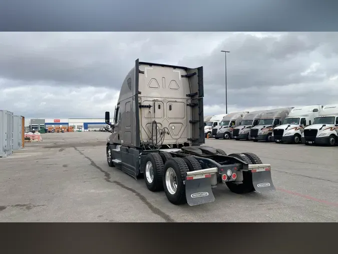 2024 Freightliner Cascadia 126