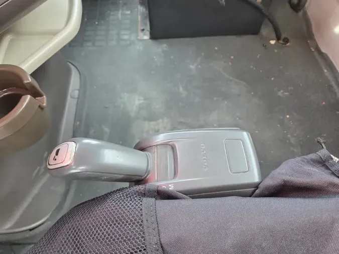 2016 VOLVO VNL42TRACTORb5cd2e626f22acb24d3f2b6b4518e776