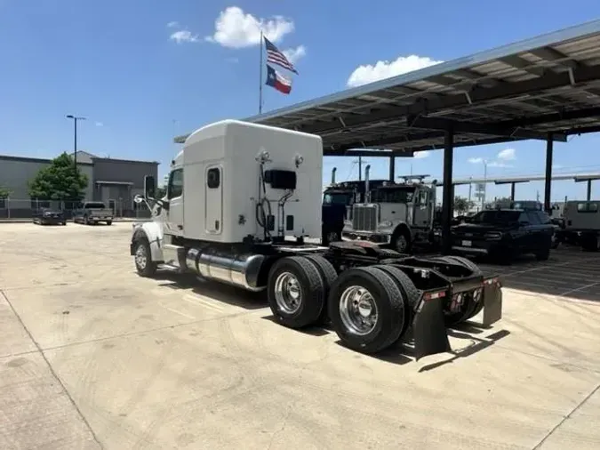 2021 Peterbilt 567