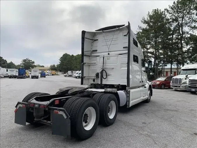 2019 VOLVO VNL64T760