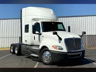 2022 INT LT625 6x4