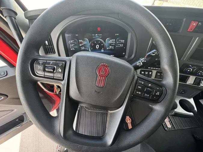 2024 Kenworth T680