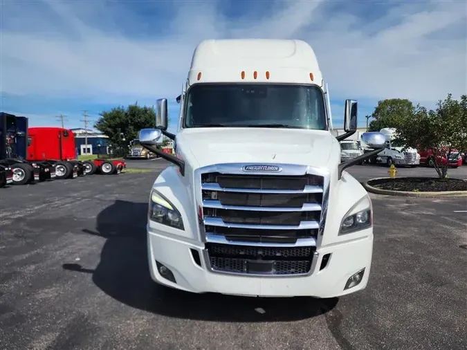 2022 FREIGHTLINER CASCADIA