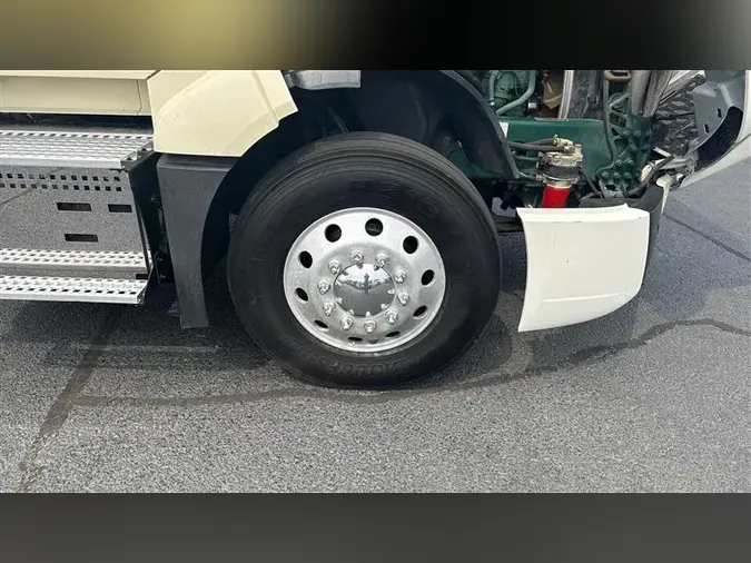 2020 VOLVO VNL300