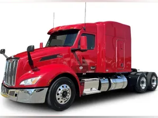2022 Peterbilt 579