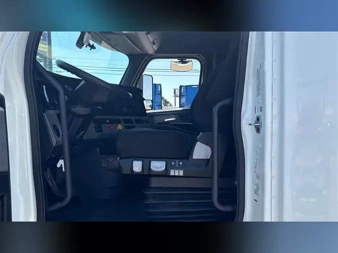 2020 FREIGHTLINER CA116