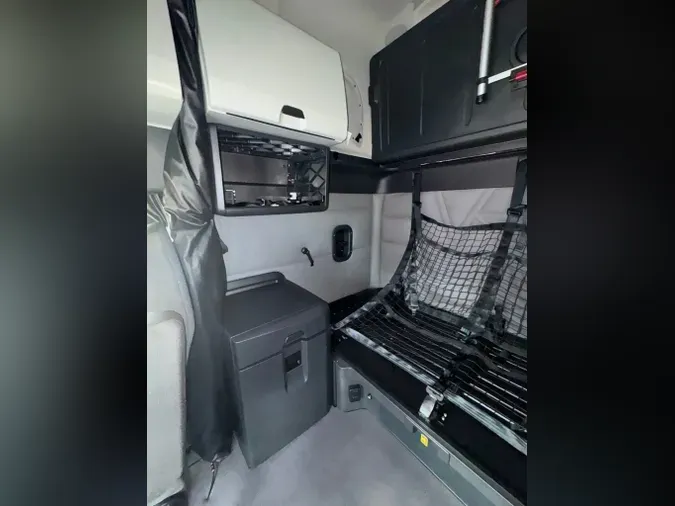 2022 FREIGHTLINER Cascadia 126b5dd8cb70b0f4fcdb85c82ebe2e3390f