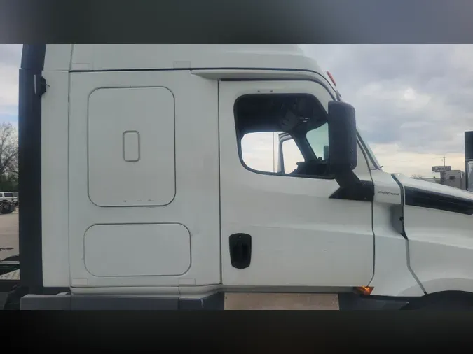 2020 Freightliner Cascadia