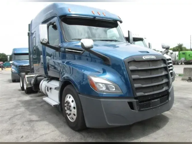 2019 FREIGHTLINER CA126