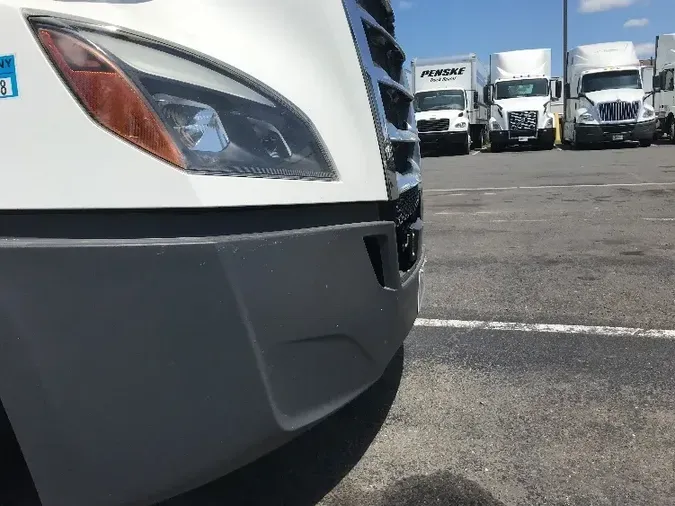 2020 Freightliner T12664ST