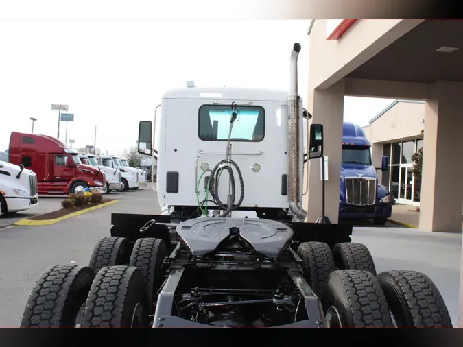 2020 Peterbilt 567b5e63f5e6565110a4ca8329893df30cd