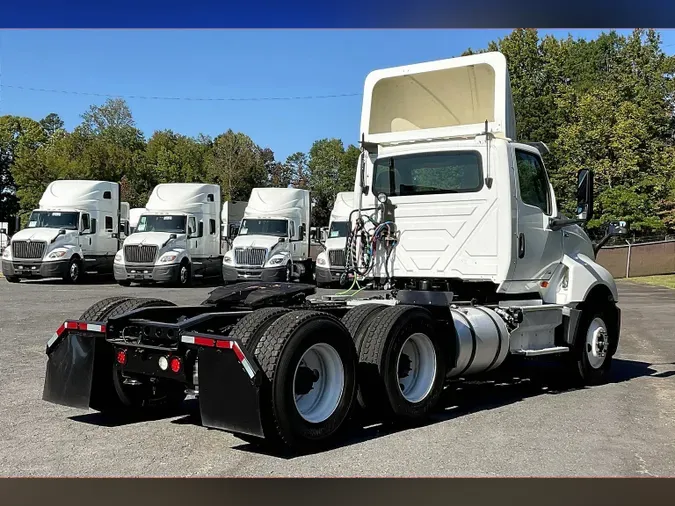 2019 INT LT625 6x4b5e7317b55c9f93eb4b5279cbac38d45