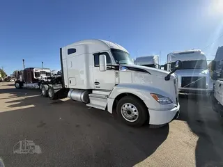 2022 KENWORTH T680