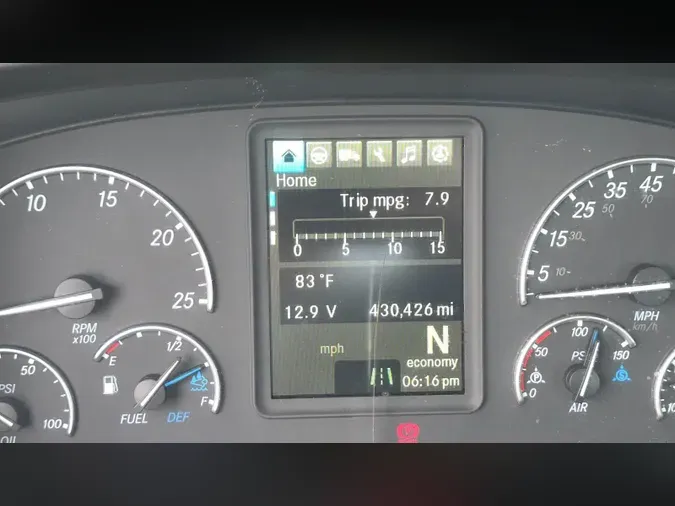 2020 Freightliner Cascadia 126