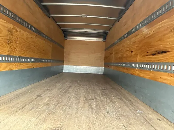 2018 ISUZU NPRb5f2b118aa73a0beeed85078bb5e0c5c